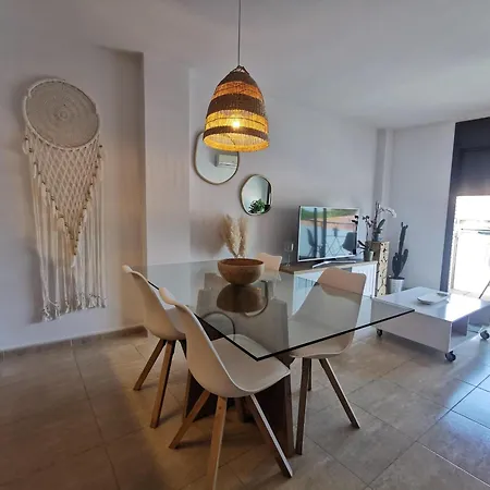 Apartment Apartamento Platja D'aro, 3 Dormitorios, 5 Personas - Es-209-39 *