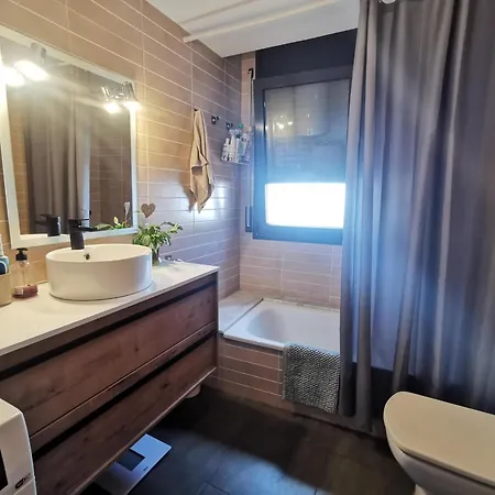 Апартаменты Apartamento Platja D'aro, 3 Dormitorios, 5 Personas - Es-209-39